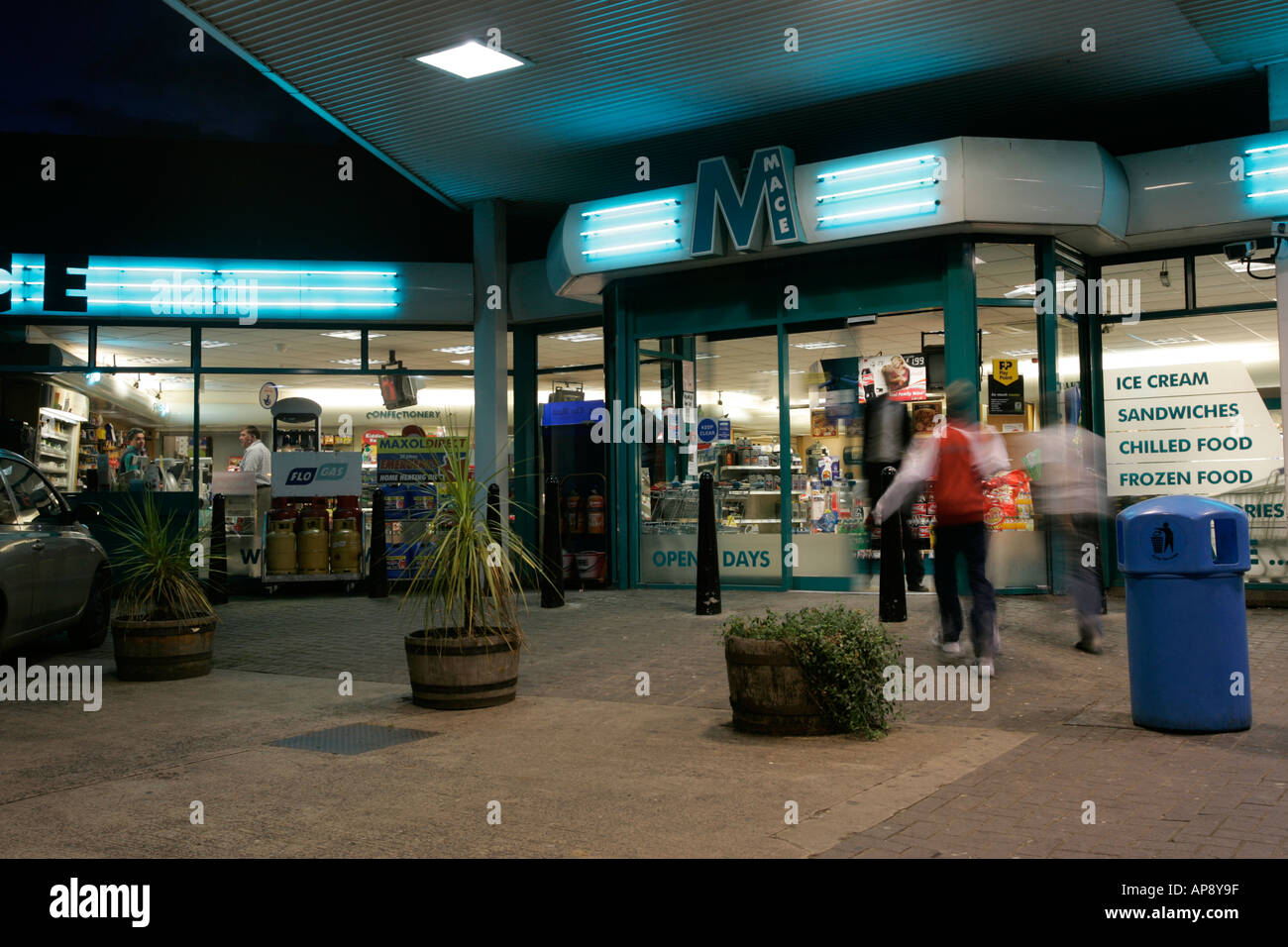 Mace store hires stock photography and images Alamy