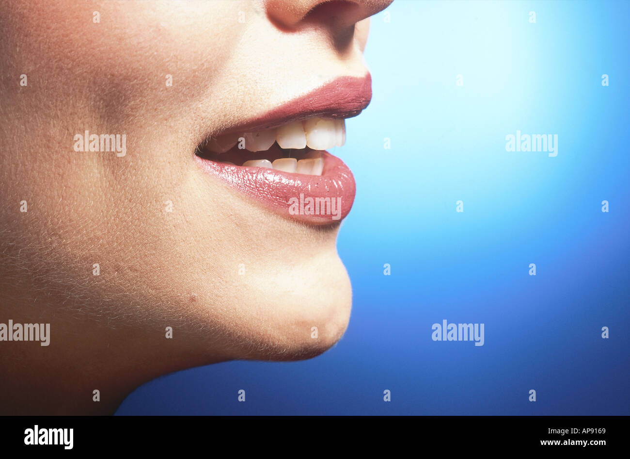 Close up lips speaking hi-res stock photography and images - Alamy
