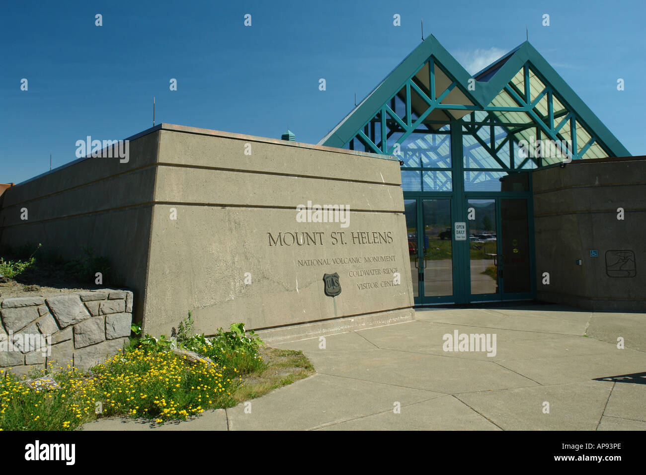 Coldwater ridge visitor center hi-res stock photography and images - Alamy