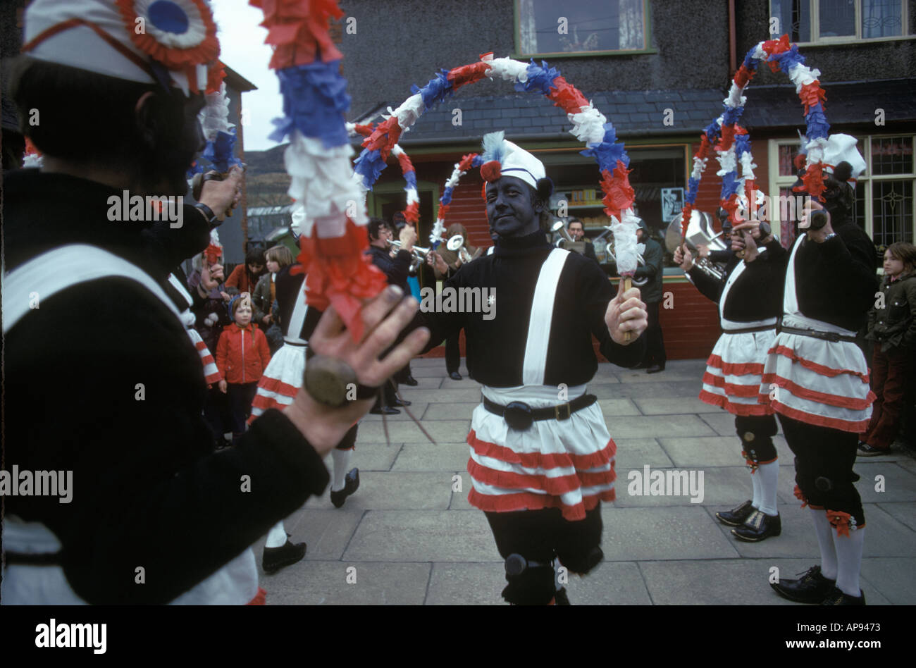 Blacked up traditional Morris dancing  Britannia Bacup coconut dancers Bacup Lancashire England Easter Good Friday UK men blacking up HOMER SYKES Stock Photo