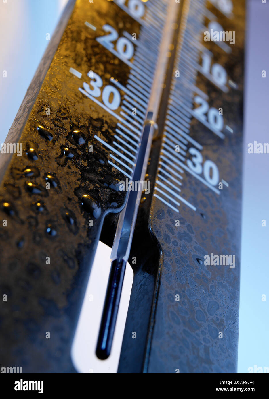 Thermometer showing very cold temperature Stock Photo Alamy