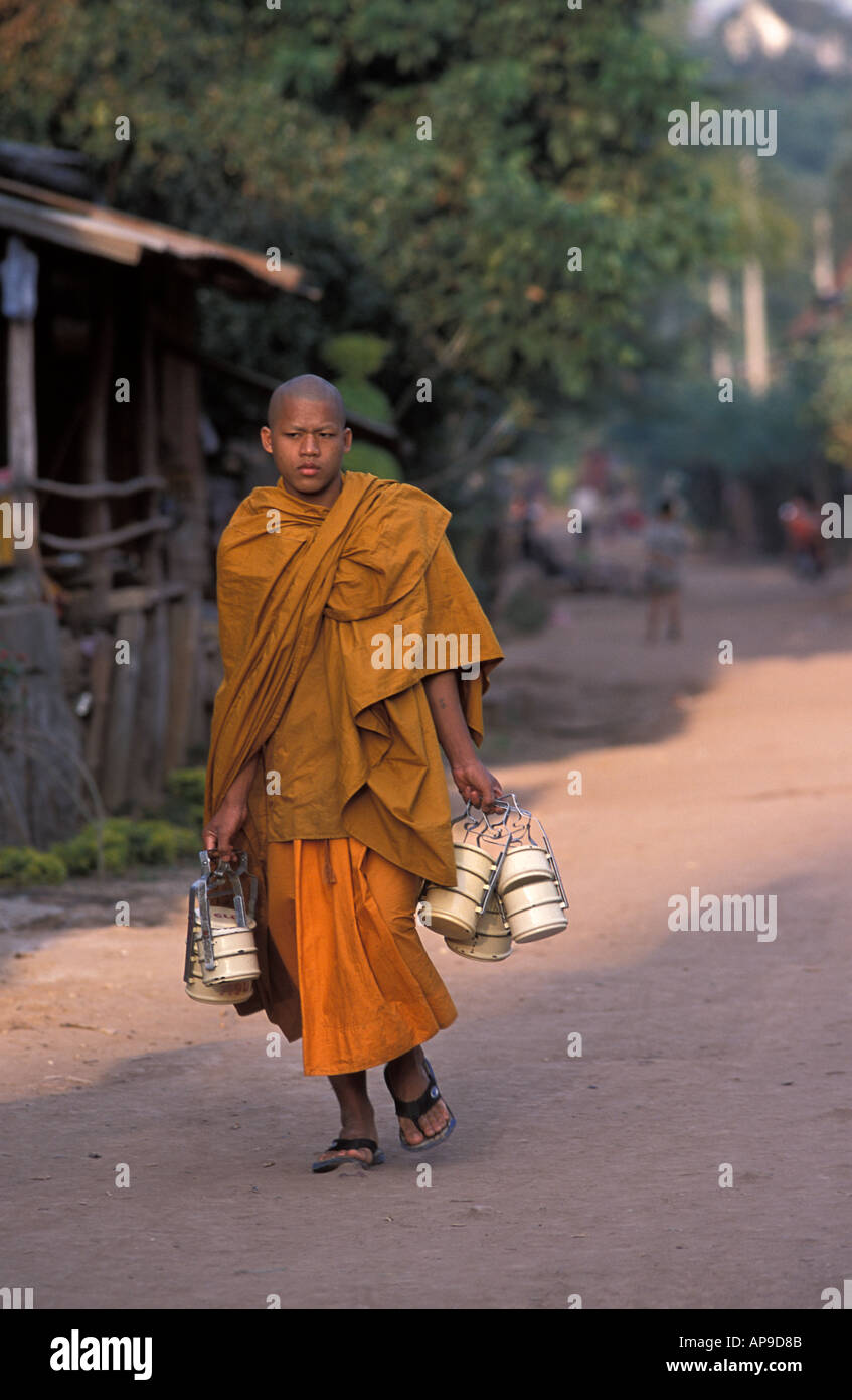 Alms saffron robed monk hires stock photography and images Alamy