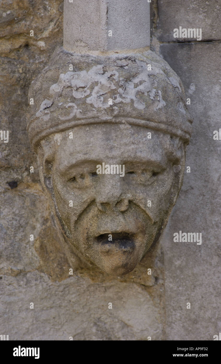 Historic stone courtyard carved hi-res stock photography and images - Alamy