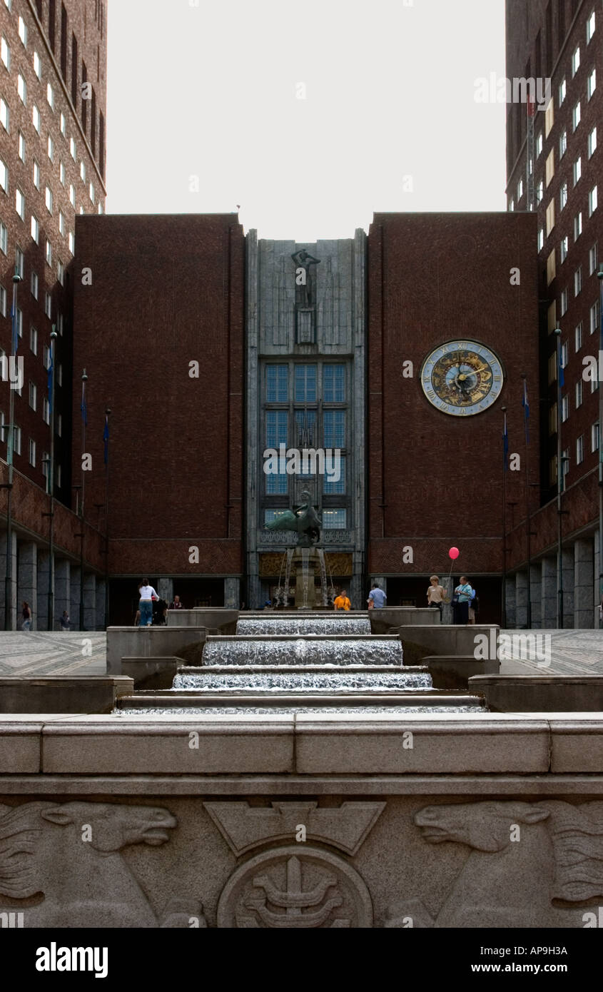 Oslo city hall northern entrance hi-res stock photography and images ...