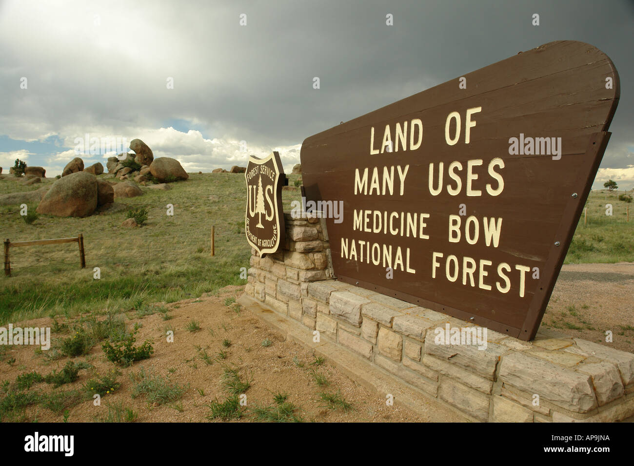 L bow hires stock photography and images Alamy