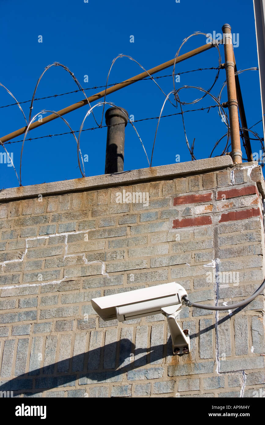 Razor wire fence security camera hi-res stock photography and images ...