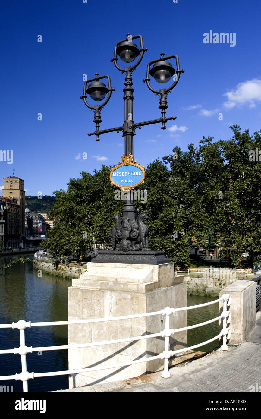 Lamp post old fashioned hi-res stock photography and images - Alamy