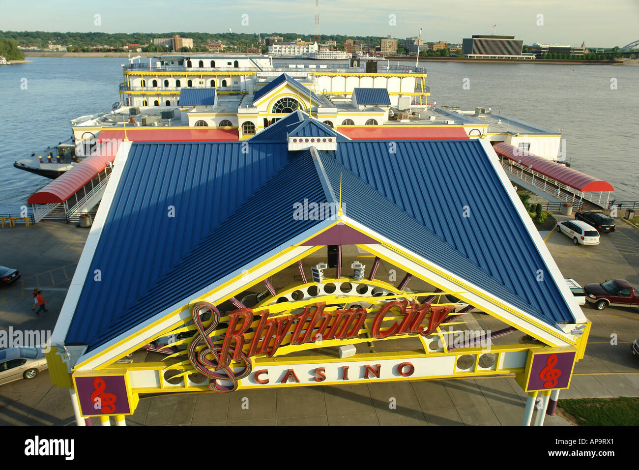Davenport iowa usa mississippi river hires stock photography and