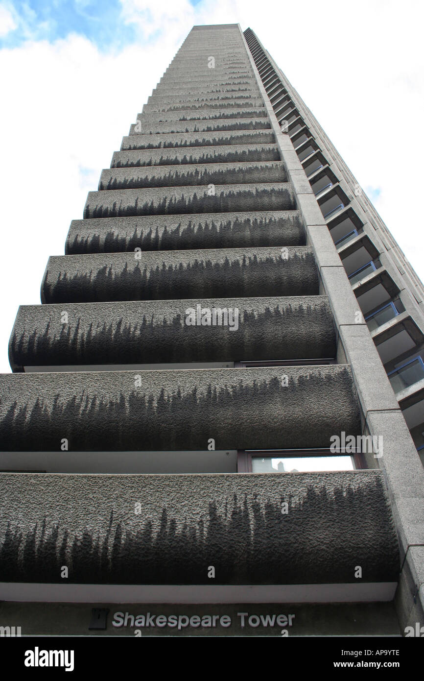 tall residential Shakespeare tower Barbican London August 2006 Stock Photo Alamy