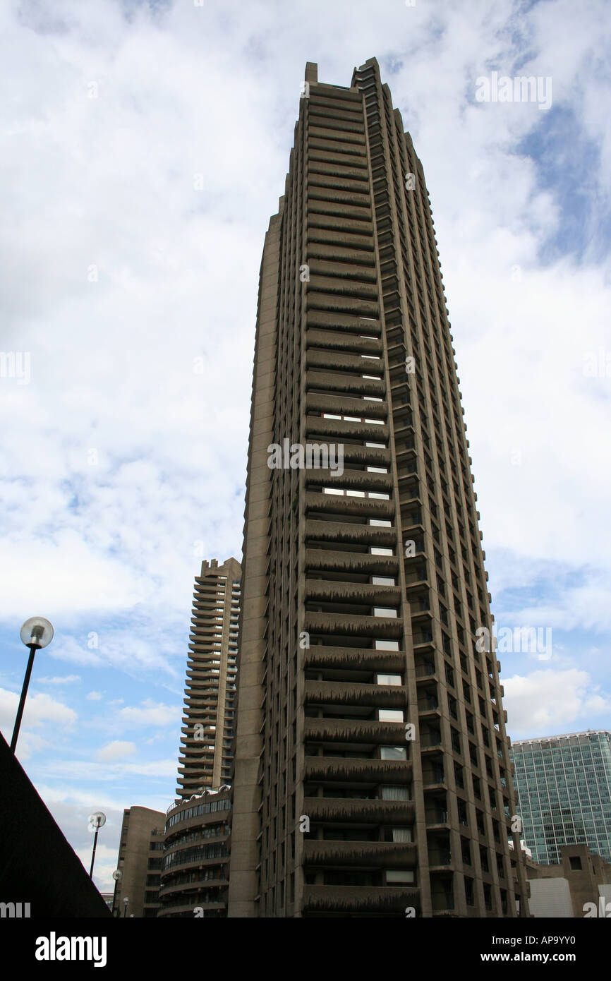 tall residential Shakespeare tower Barbican London August 2006 Stock Photo Alamy