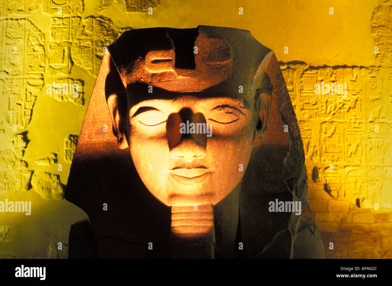 EGYPT LUXOR RAMSES II STATUE LUXOR TEMPLE Stock Photo - Alamy