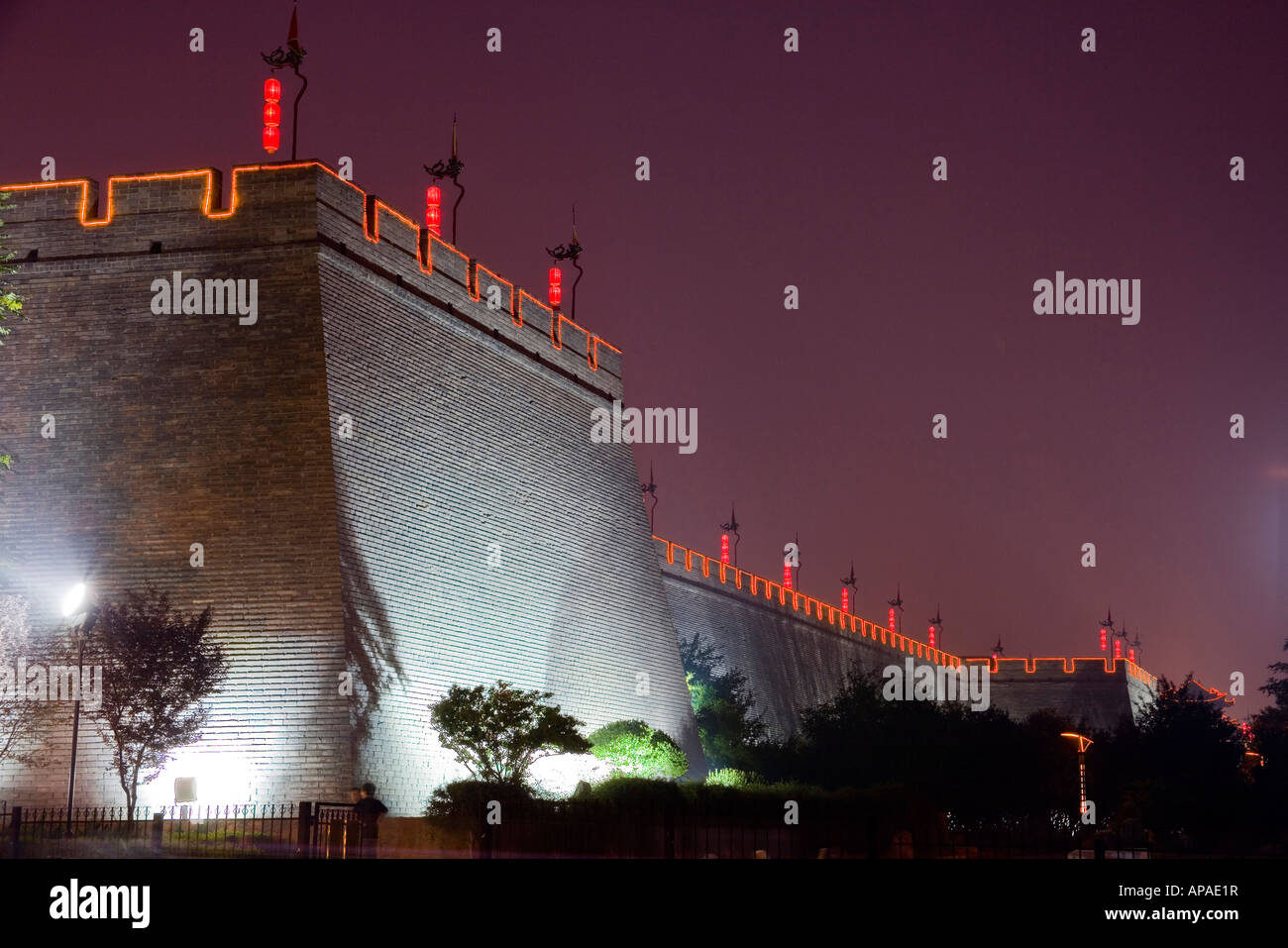 Night Scene of Ancient City Wall in Xi'an Stock Photo - Alamy