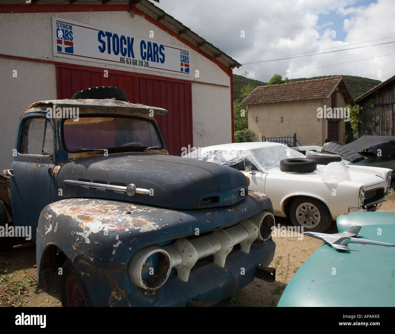 Rusty Ford Stock Car Scrap Yard USA Stock Photo Alamy