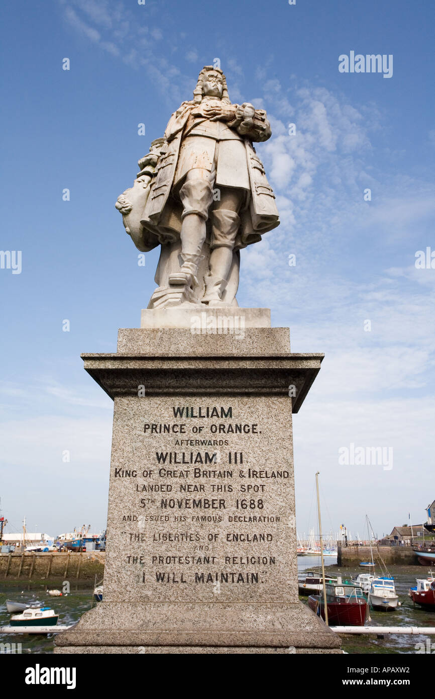 Statue of William of Orange Brixham harbour, Devon, England Stock Photo Alamy