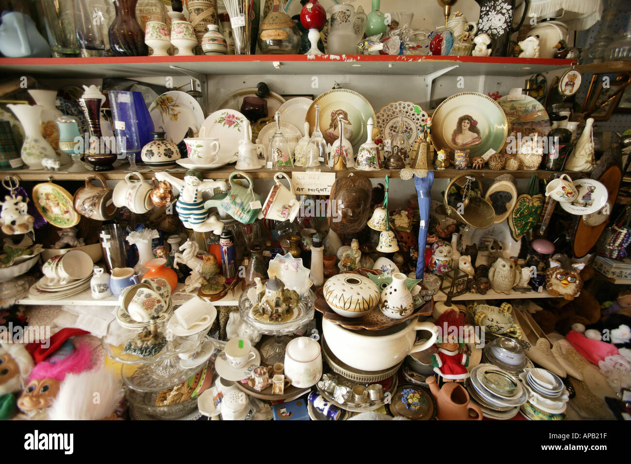 clutter in a charity shop Stock Photo - Alamy