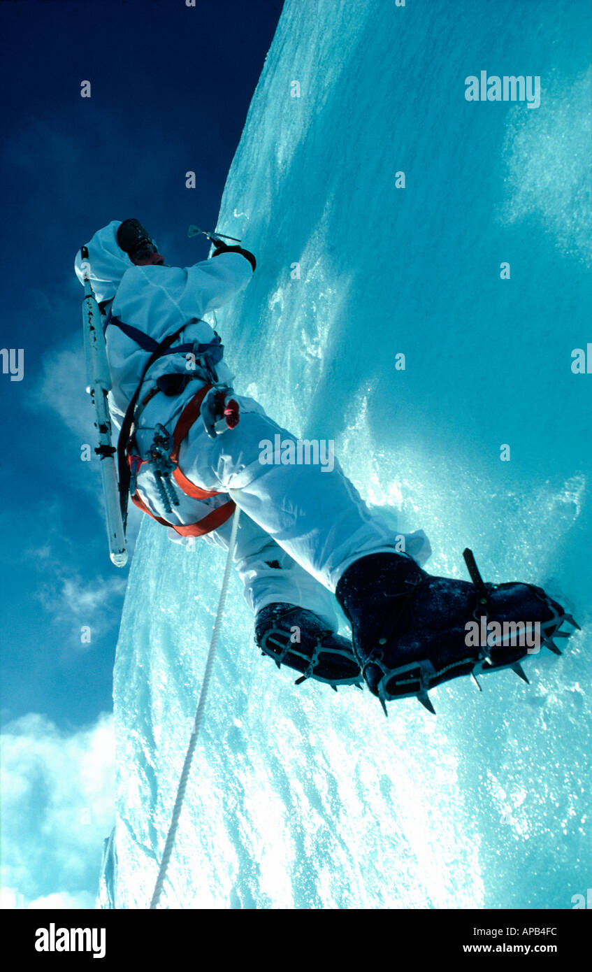 Ice in nature hi-res stock photography and images - Alamy