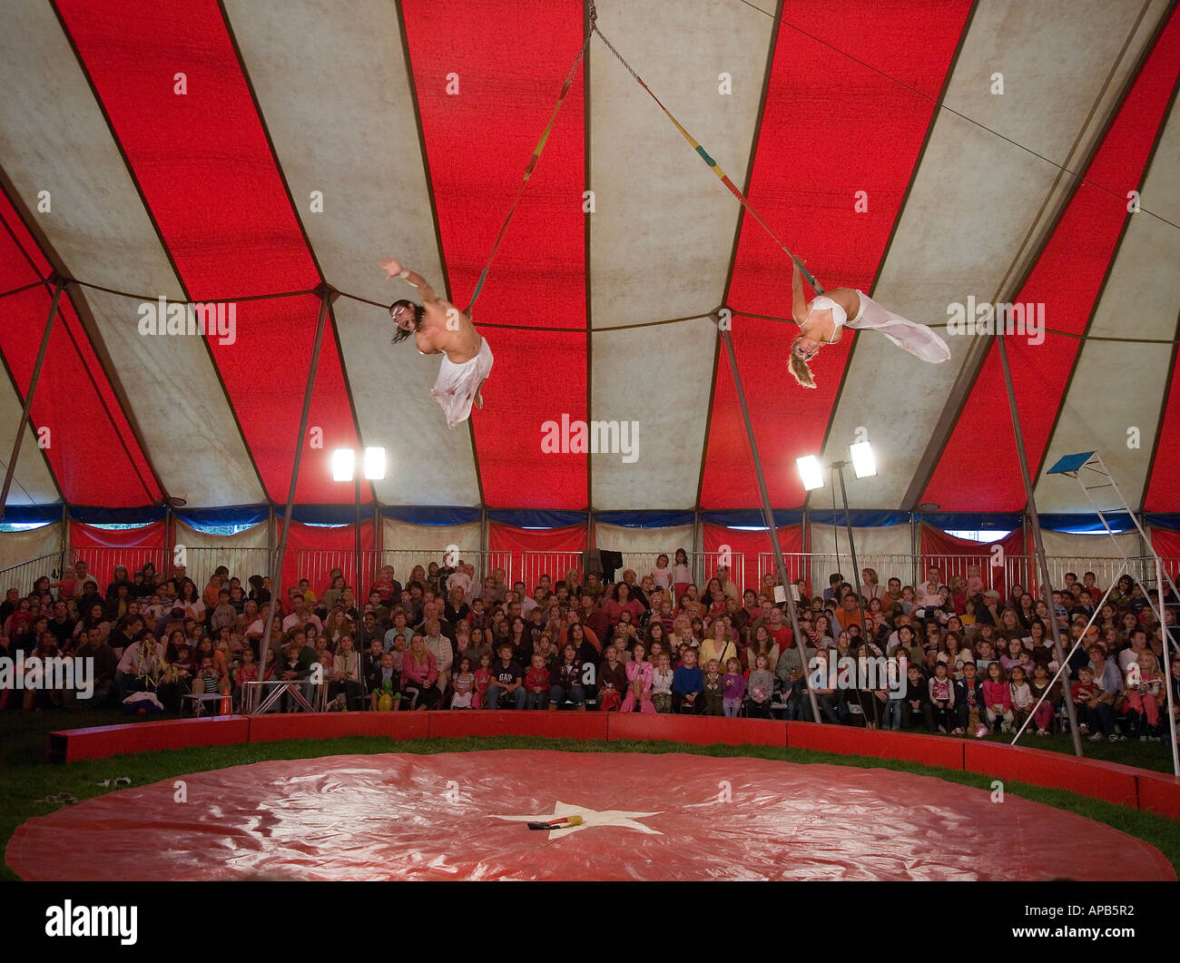 Circus Performers High Resolution Stock Photography and Images - Alamy