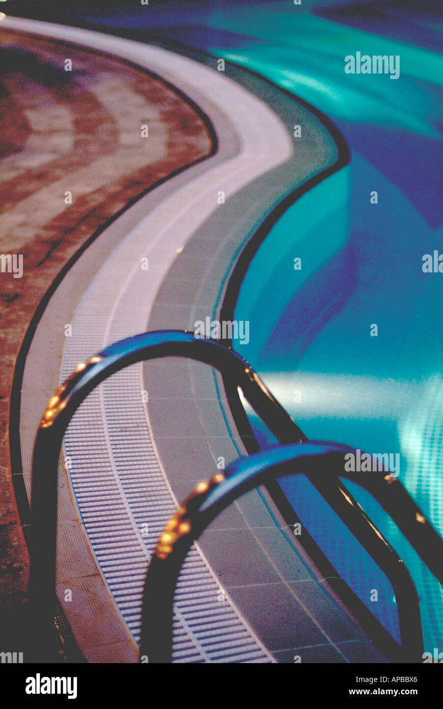 curved edge of swimming pool Stock Photo Alamy