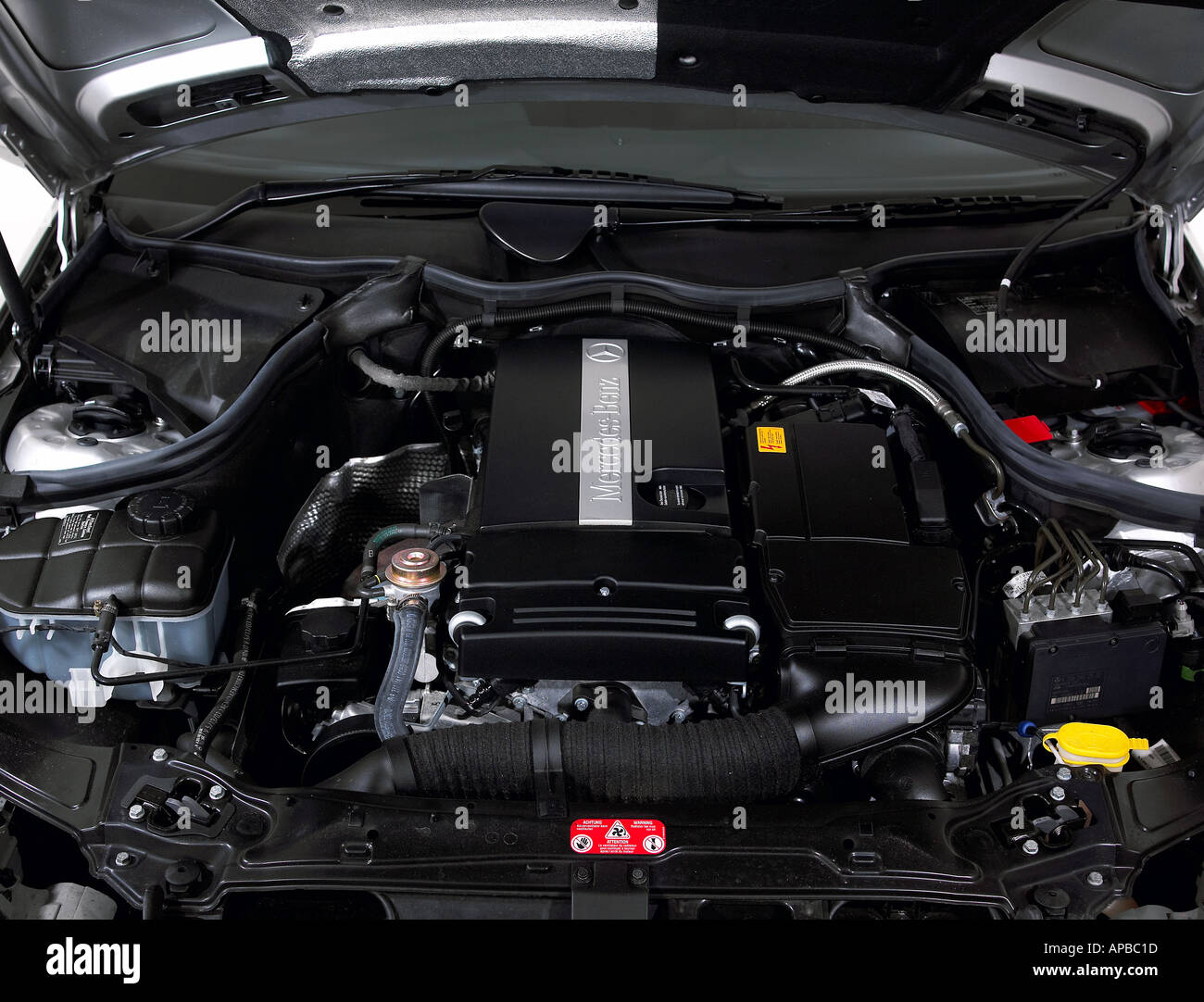2003 Mercedes Benz C200k Coupe engine Stock Photo - Alamy