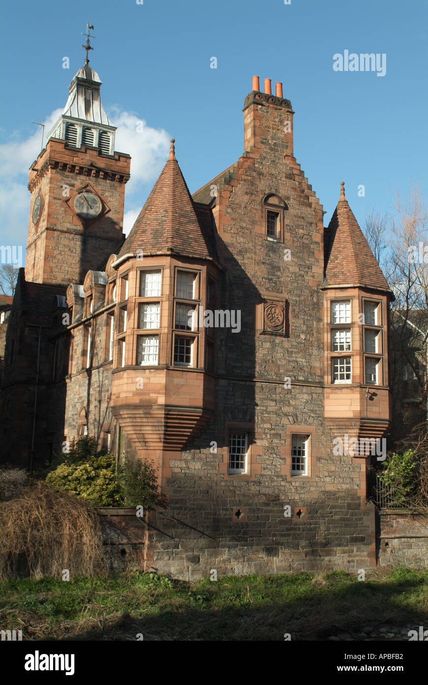 Well Court in Dean Village, Edinburgh, Scotland, UK Stock Photo - Alamy