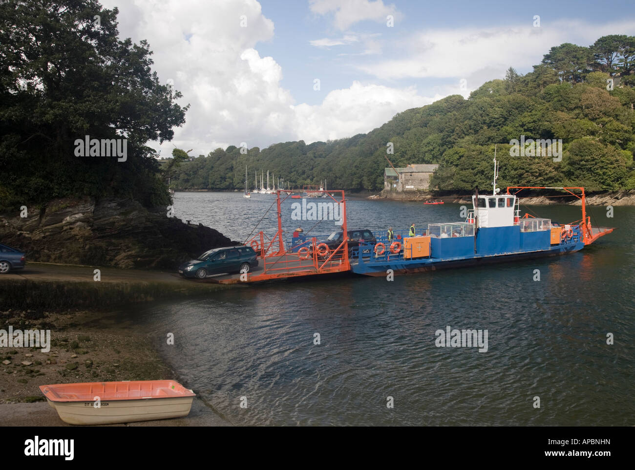 Cars coming off ferry hi-res stock photography and images - Alamy