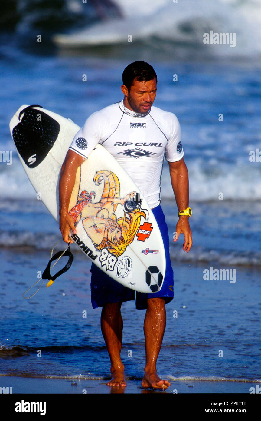2001年　SURFER OF THE YEAR 　盾 2001年 SURFER OF THE YEAR 盾