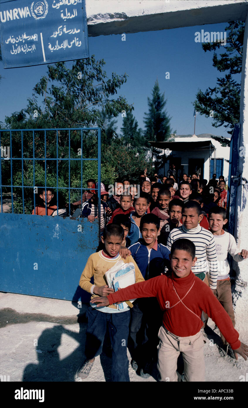 Jordan school children hi-res stock photography and images - Alamy