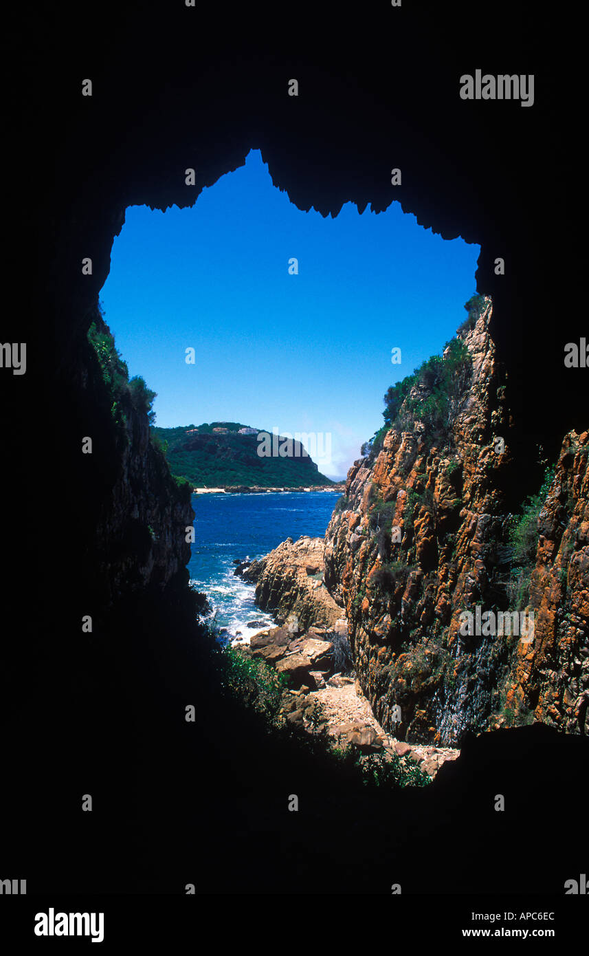 sea cave knysna heads featherbed nature reserve garden route south