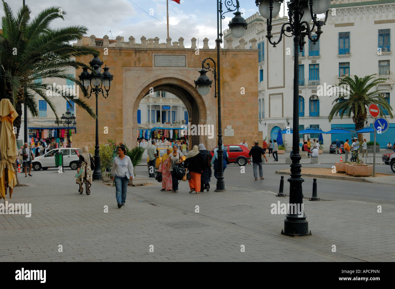 The Porte de France in Tunis Stock Photo Alamy