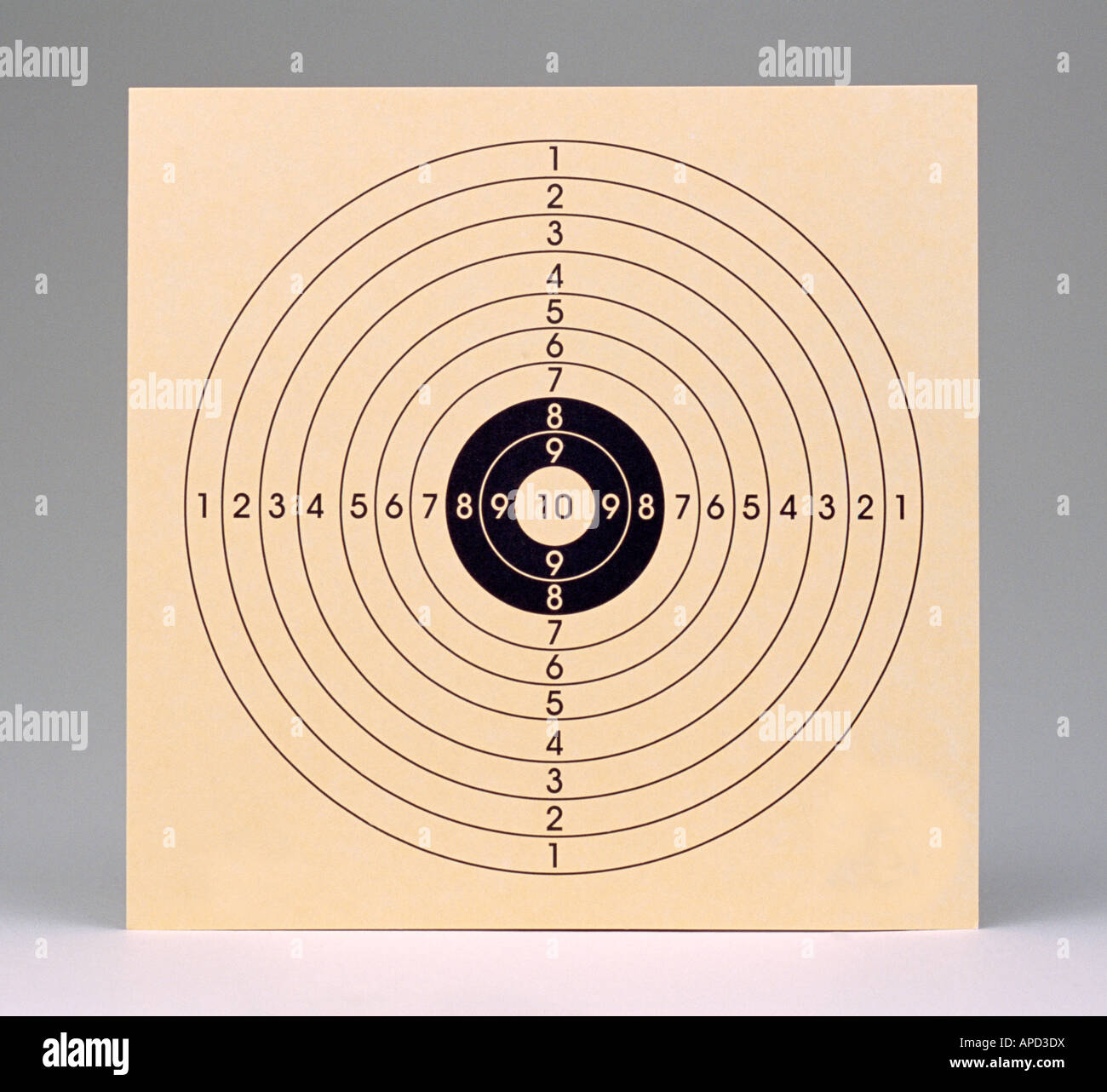 Shooting target hi-res photography and images - Alamy