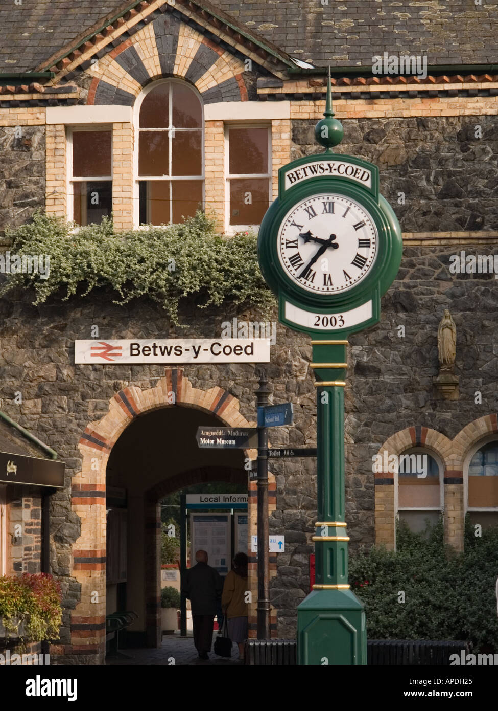 TRAIN STATION ENTRANCE and CLOCK 2003 Betws y Coed Conwy North Wales UK Stock Photo