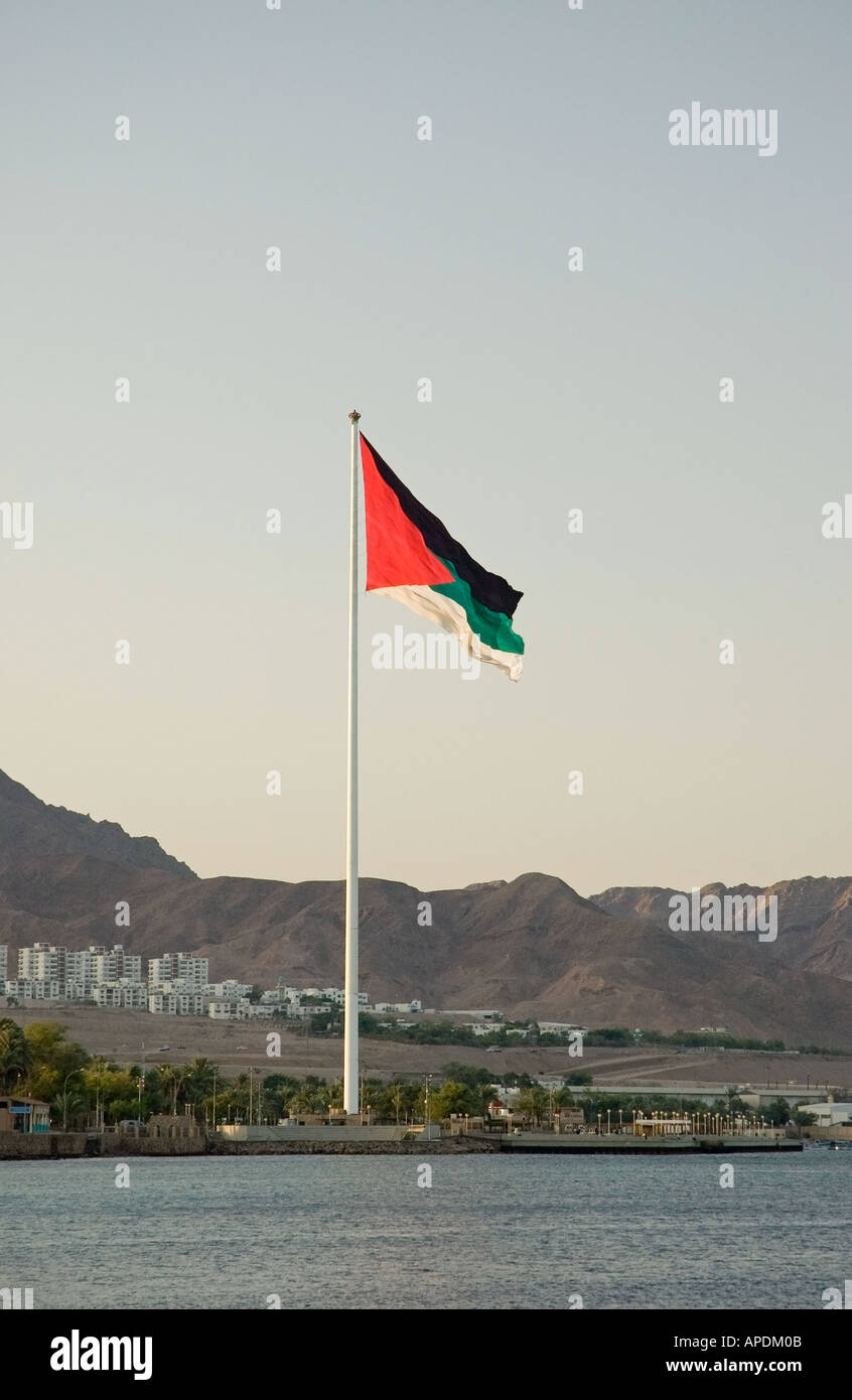 Huge flag flying over the Gulf of Aqaba, Hashemite Kingdom of Jordan, Middle East.  DSC_4799 Stock Photo