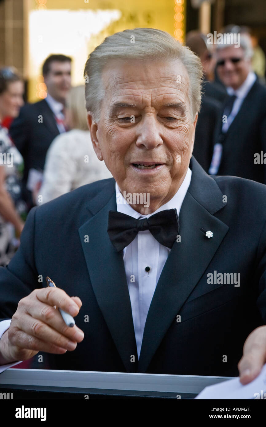 Lloyd Robertson Canadian television host signing autographs Chief Anchor and Senior Editor of CTV's national evening newscast Stock Photo