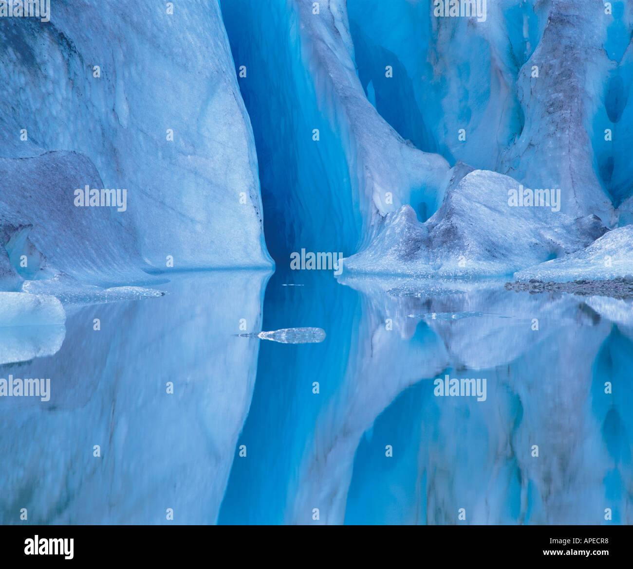 Beautiful ice formations hi-res stock photography and images - Alamy