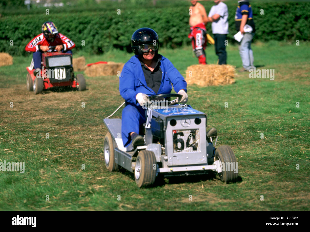 LAWNMOWER RACING ACTION Stock Photo - Alamy