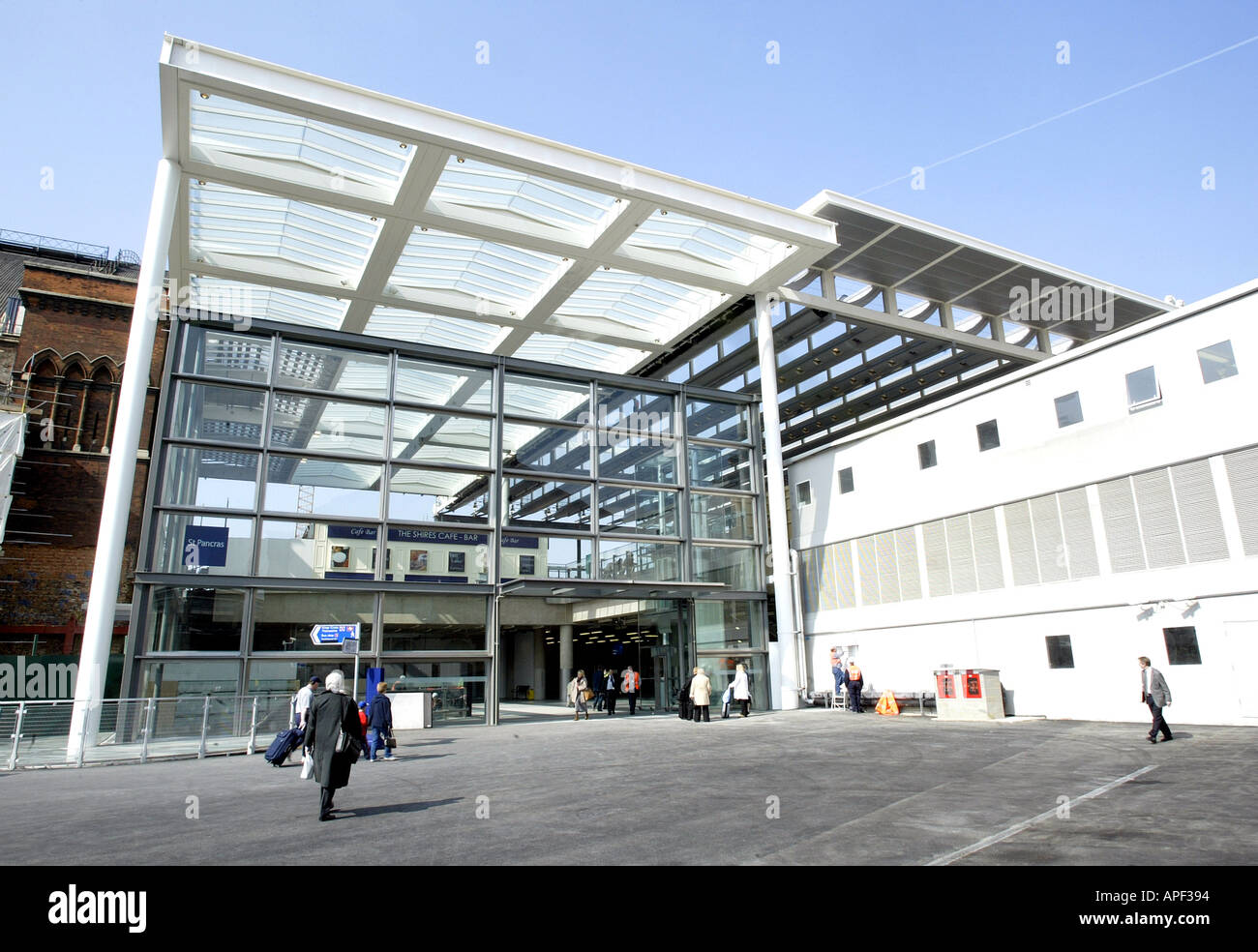 The new St Pancras Interim Railway Station in London part of the Channel Rail Link Stock Photo