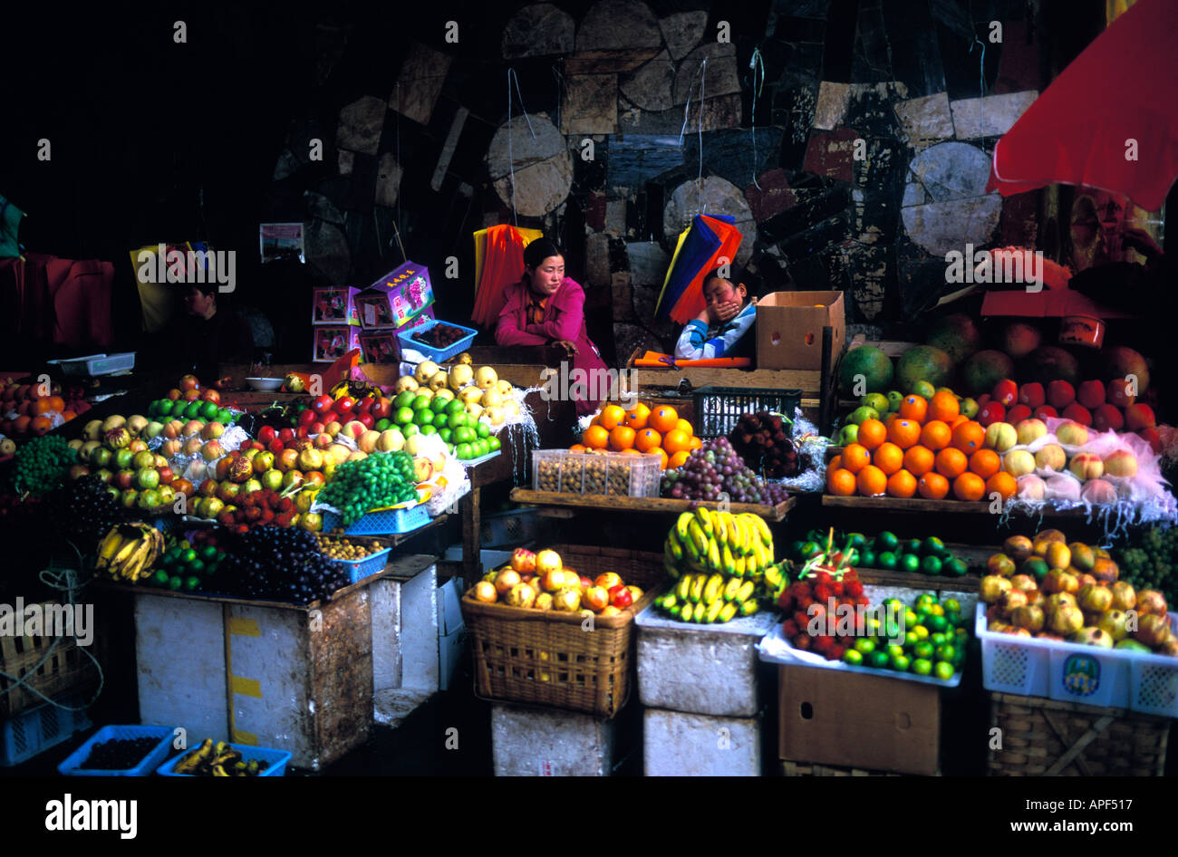 Yunnan provinces local market hi-res stock photography and images - Alamy