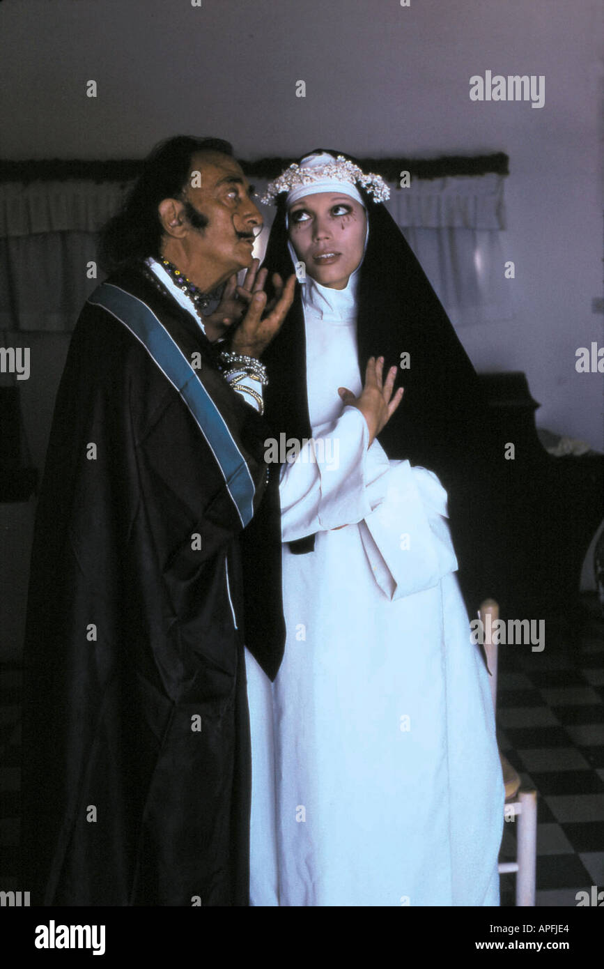 Dali and Amanda Lear preparing the shooting of the photograph Ste Stock  Photo - Alamy