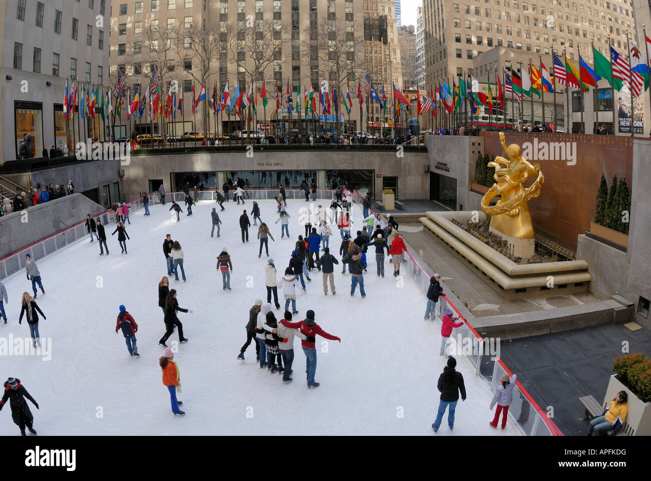 Ice skating at Rockefeller Center, New York Stock Photo Alamy