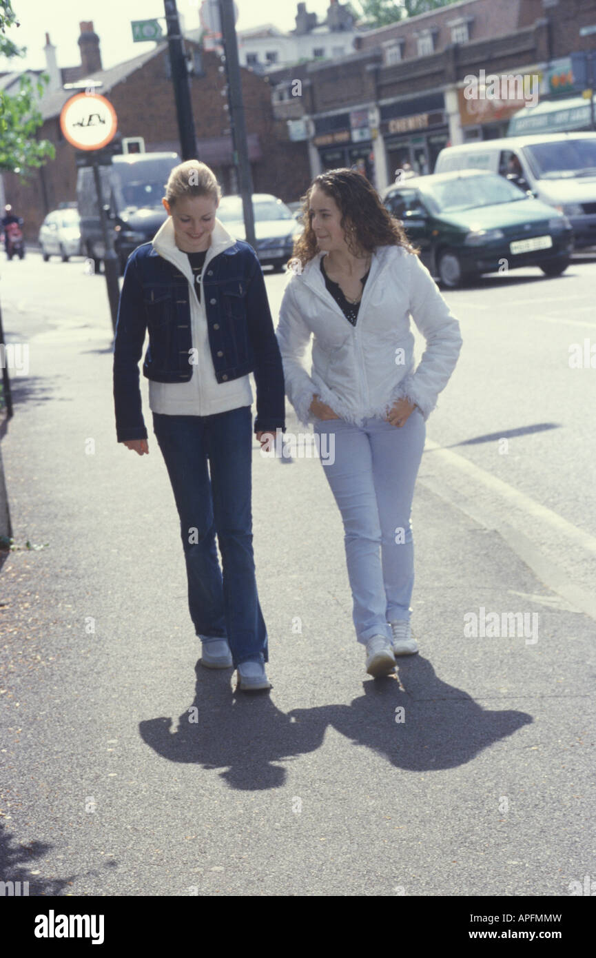 Girls out walking hi-res stock photography and images - Alamy