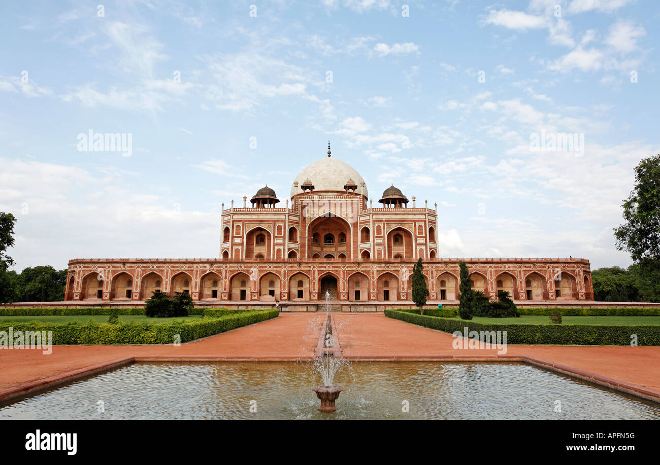 Humayan's tomb new delhi hi-res stock photography and images - Alamy