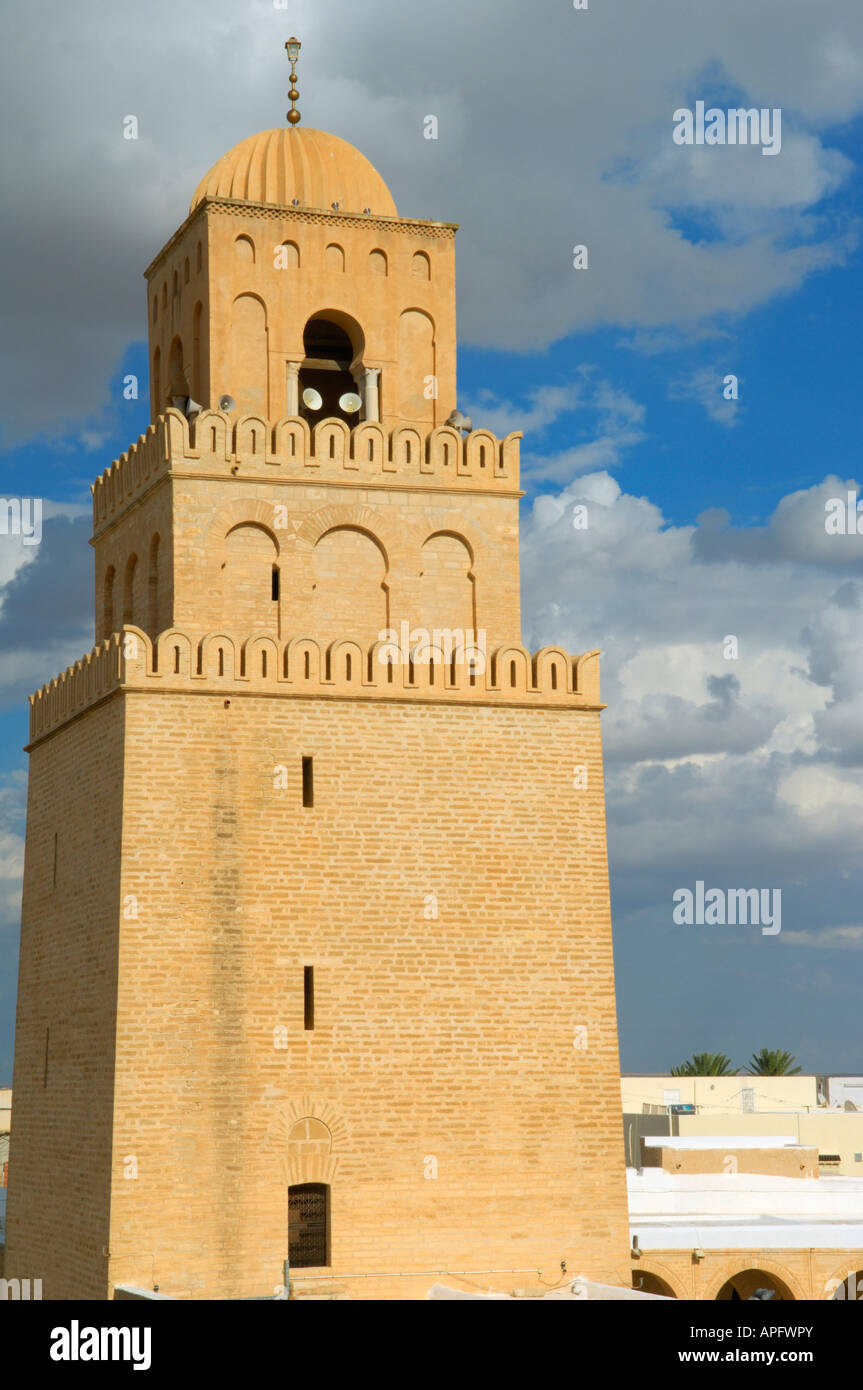 The Minaret Of The Great Mosque Of Kairouan Stock Photo Alamy the-minaret-of-the-great-mosque-of-kairouan-stock-photo-alamy