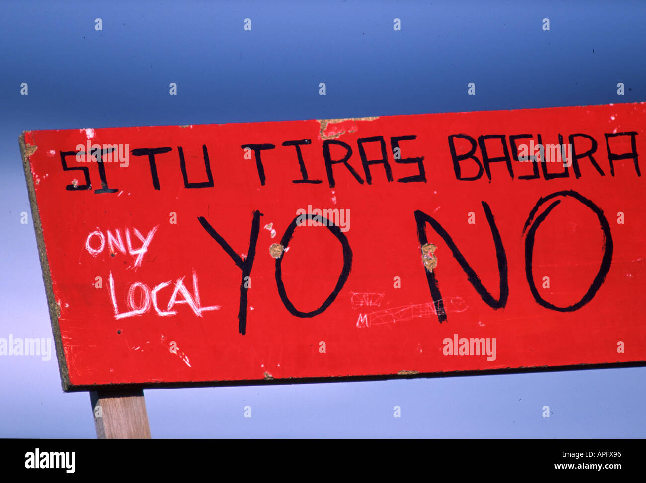 Spanish sign handmade, rubbish disposal Stock Photo Alamy