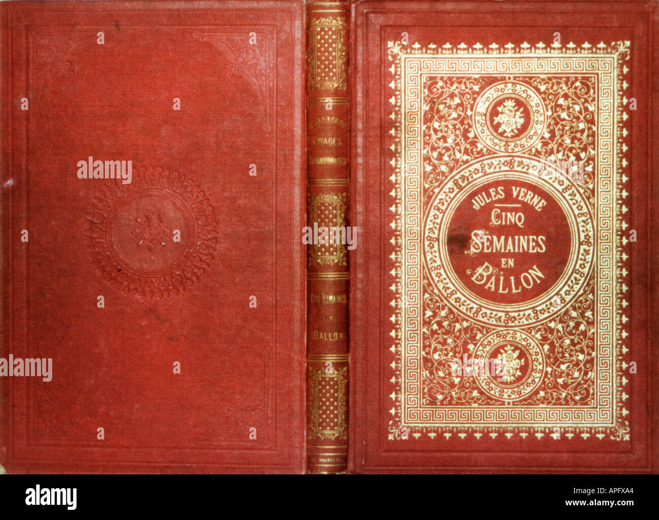 Cinq semaines en ballon Jules Verne Couverture Stock Photo - Alamy