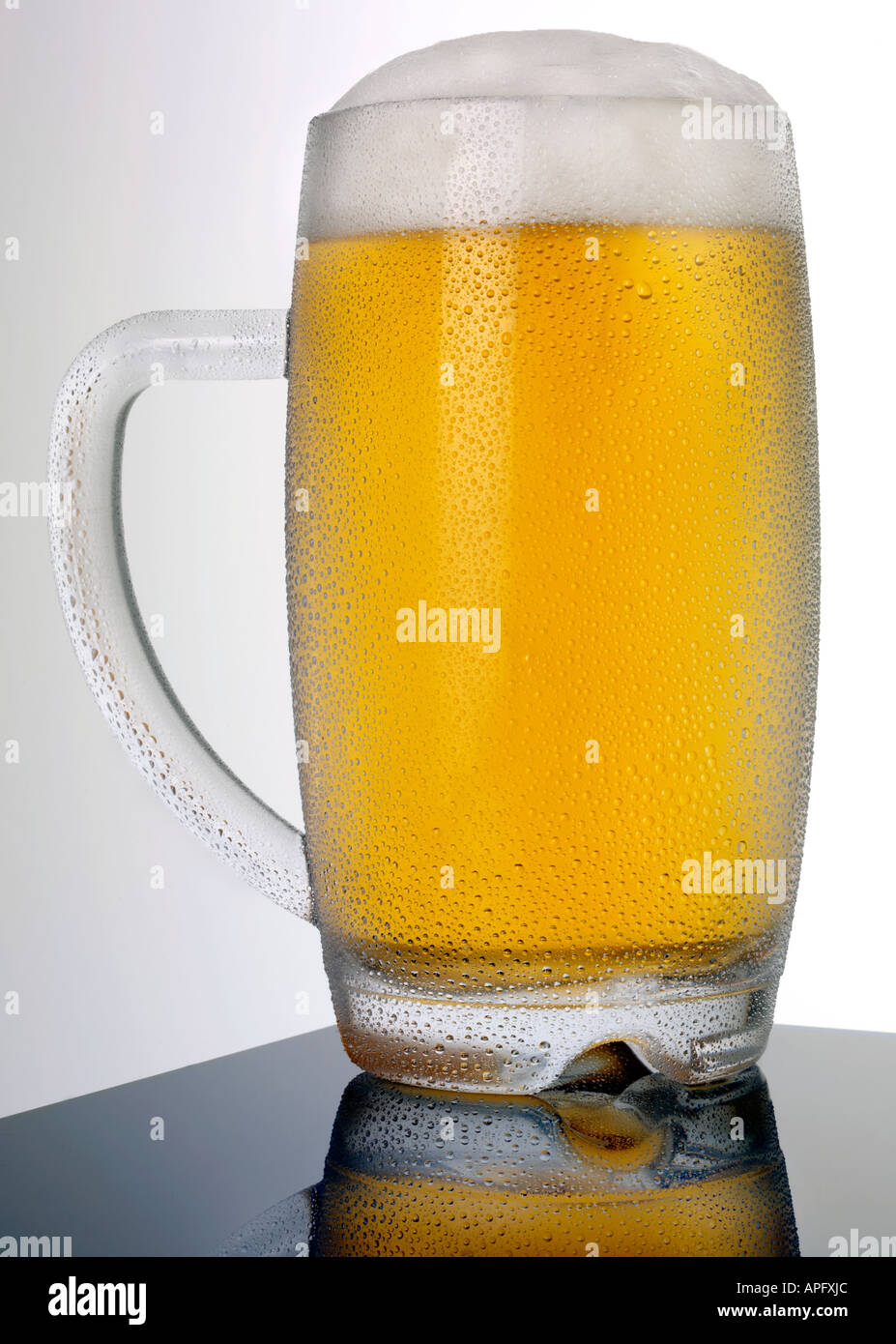 PINT OF COLD BEER Stock Photo - Alamy