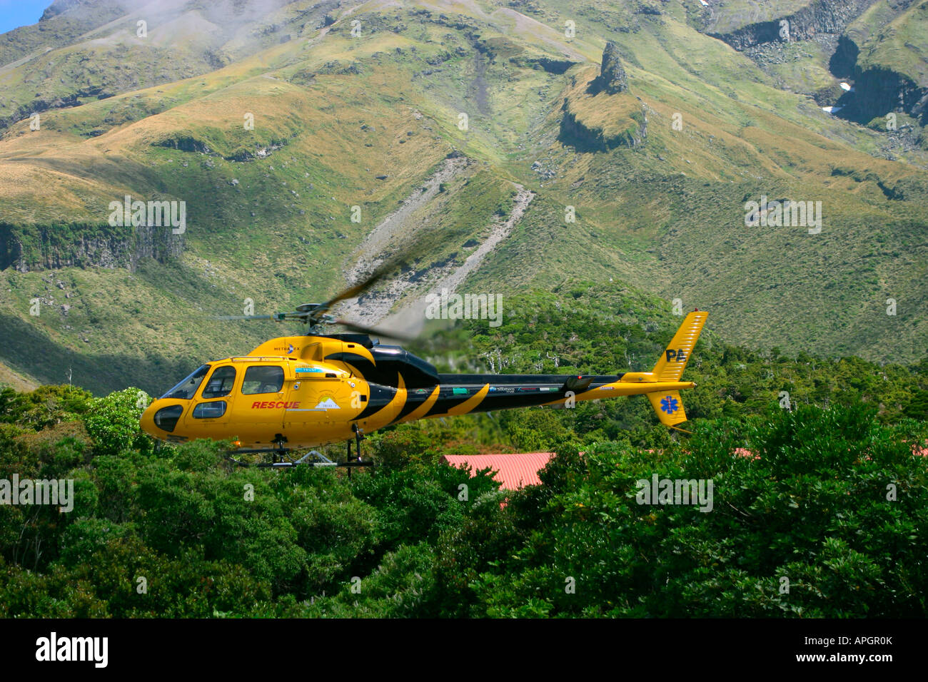Black and yellow helicopter hi-res stock photography and images - Alamy