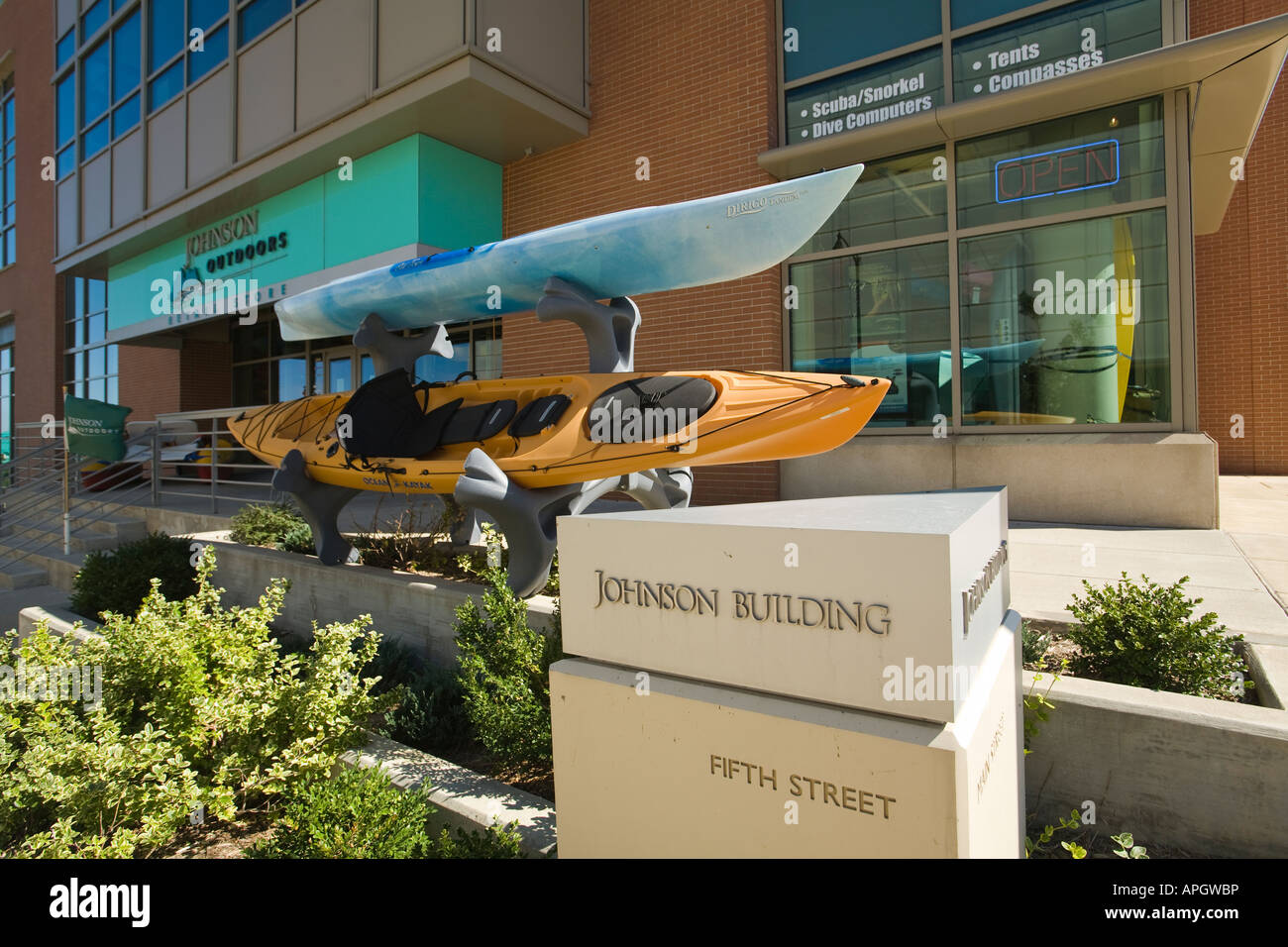 How to store kayaks hires stock photography and images Alamy