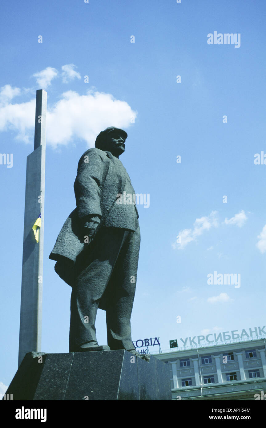 Statue of Lenin Ukraine Stock Photo Alamy