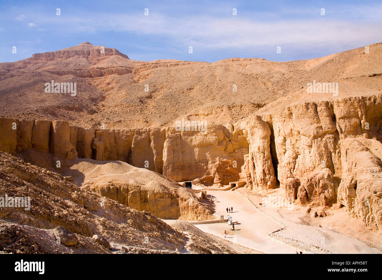 Valley of the kings tomb entrance hires stock photography and images