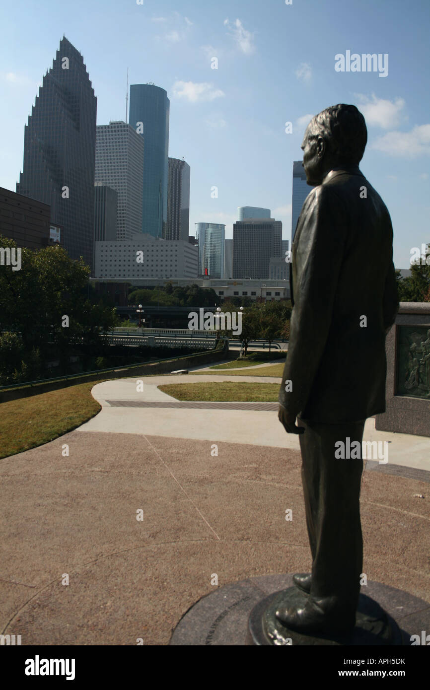 Statue of George W Bush and Houston skyline Texas  November 2007 Stock Photo